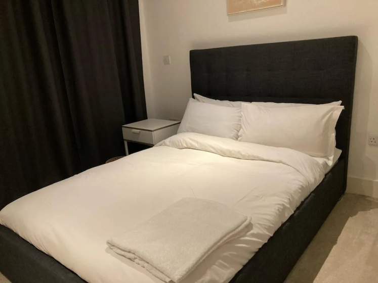 Phoenix 2 Bedroom Apartment in london — отель с удобствами в Лондоне