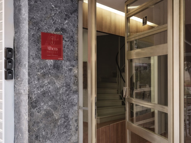 Athens Project Luxury Apartments — отель с удобным расположением в Афины