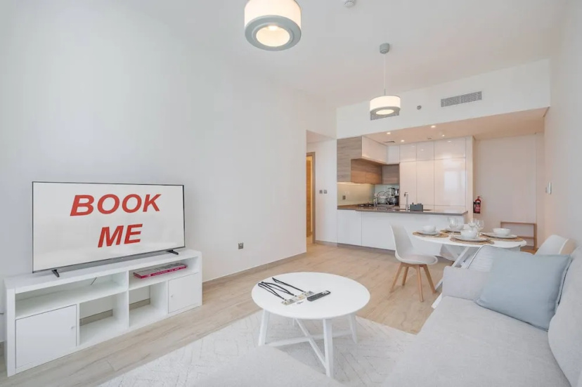 Цены на Sleek 1 Bedroom in Studio One With Great Amenities в Дубае