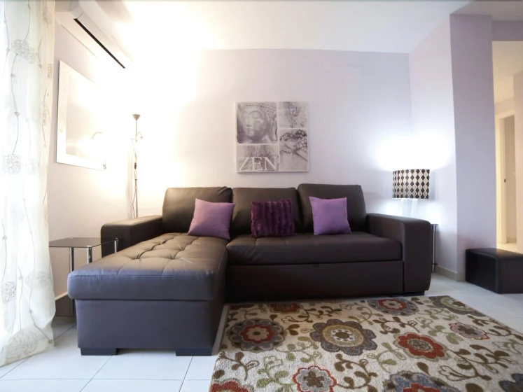 APARTAMENTOS KASA 25 - Golf Hoyo 18 — комфортный отель в Аликанте