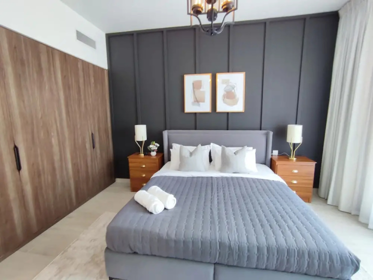 SuperHost - Luxury Apt Amidst Lush Greens in Madinat Jumeirah — отель с удобствами в Дубае
