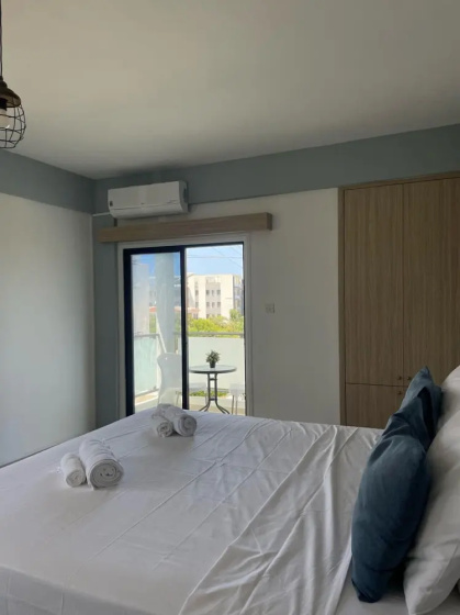Suite 002 at Valentina Apartments Paphos Cosy Comfort for Two — отель с удобствами в Пафос