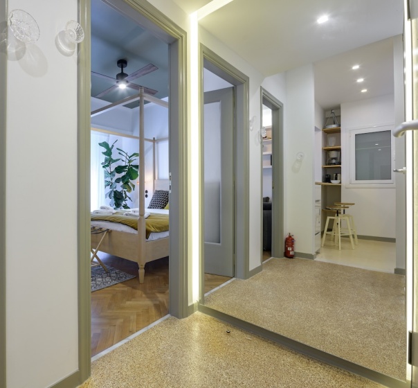 Luxurious & Stylish Kolonaki Haven — отель с удобным расположением в Афины