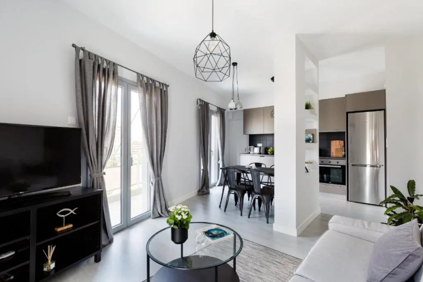 Minimal 2BD Apartment with Lycabettus view by UPSTREET — отель с удобным расположением в Афины