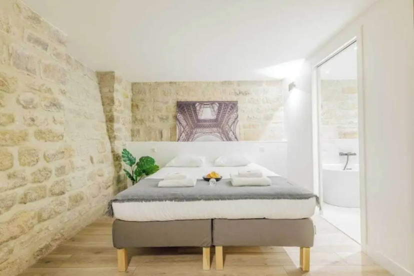 Cozy Apartment - 2br/4p - Place Pigalle — комфортный отель в Париже