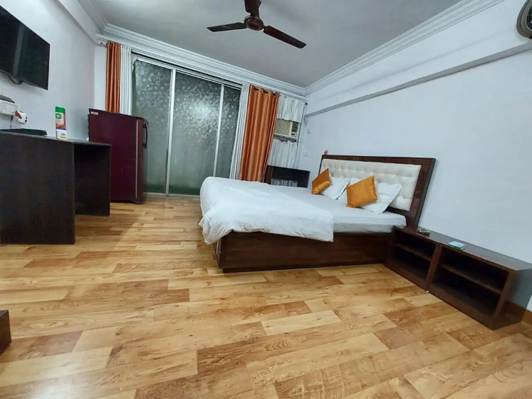 Sts Hometel — отзывы гостей и цены