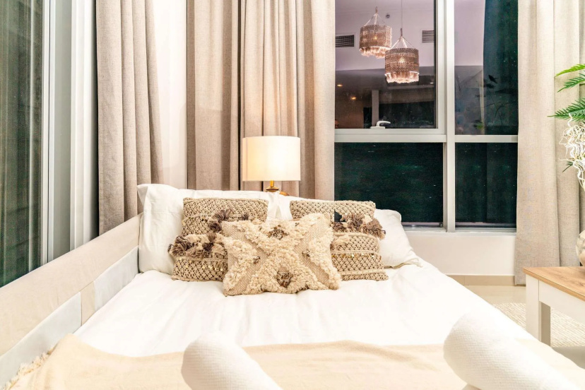 Dream Inn Dubai Apartments Princess Tower Marina — отель с удобным расположением в Дубае