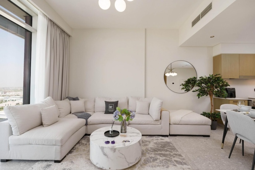 Graceful Apt in Prestigious Dubai Hills Close to the Golf Course — отель с удобным расположением в Дубае