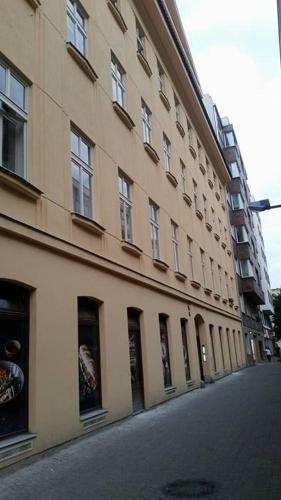 Beautiful Central Apartment Thámova — отель с удобствами в Праге