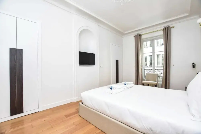 Charming Apartment - 3br/8p - Pereire/champerret — забронировать отель в Париже