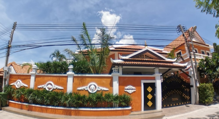 Tucheland Luxury Villa Pattaya 7BR — отель в Паттайе, Таиланд