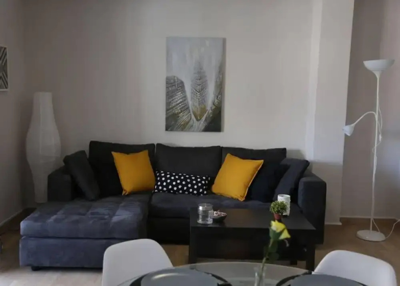 Penthouse lux Flat With 2 bd Next to Larissis — отель в Афины, Греция