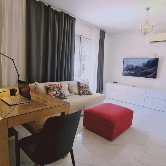 98 LIM - Stay W Apartment 2 — отель в Лимассол, Кипр