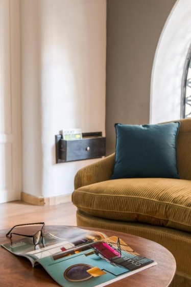 Vintage Style Apartment Near Via Roma — комфортный отель в Палермо