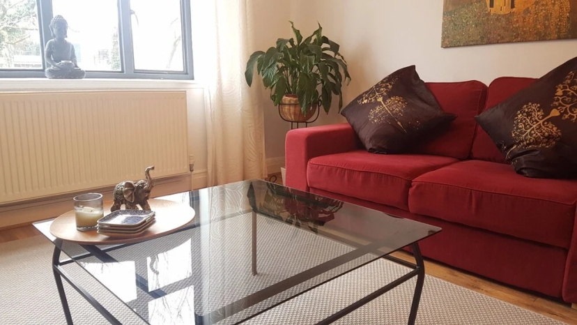 Kilburn Mansion Block Flat — отель с удобным расположением в Лондоне