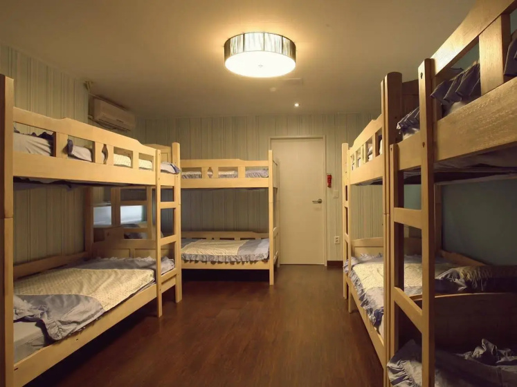 Цены на Hello Guest House в Пусан