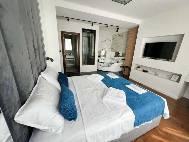 9 Nine - Luxury Apartments & Suites — отель с удобным расположением в Белграде