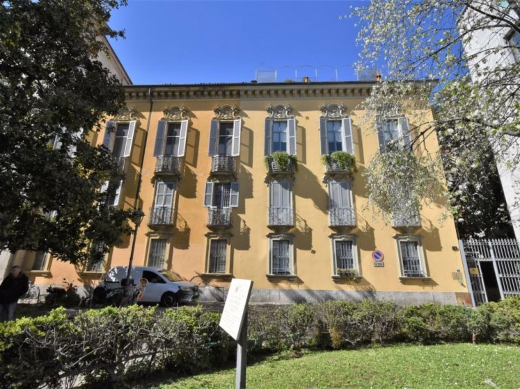 Brera Terrace Apartment — забронировать отель в Милане