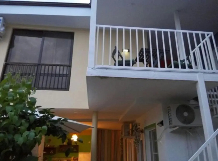 Guest house on Abazgaa 20 — забронировать отель в Гагра