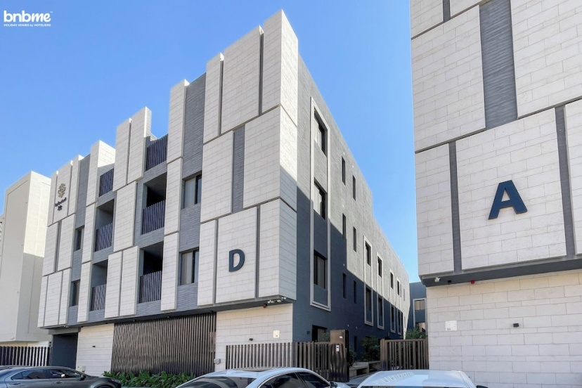 bnbmehomes-2BR nr Boulevard City-D13 — комфортный отель в Рияде