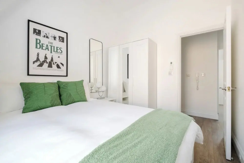 Luxury 4 Bedroom House in Central London — отель в Лондоне, Соединенное Королевство