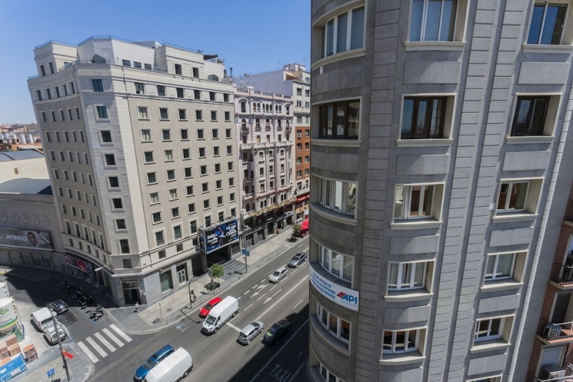 DOBO HOMES GRAN VIA lV APARTMENT — отзывы гостей и цены