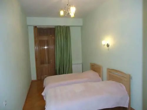 Verahouse Apartment in Tbilisi — забронировать отель в Тбилиси