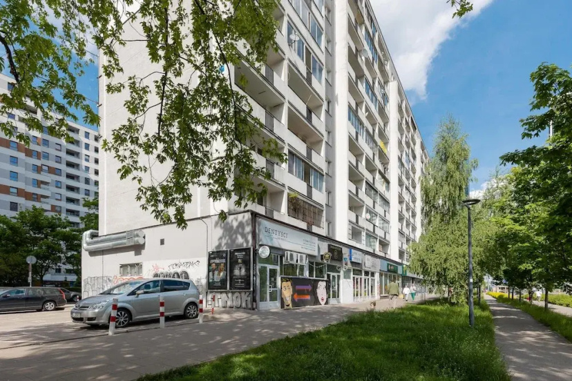 City Flowers Apartment Warsaw by Renters — отель с удобным расположением в Варшаве