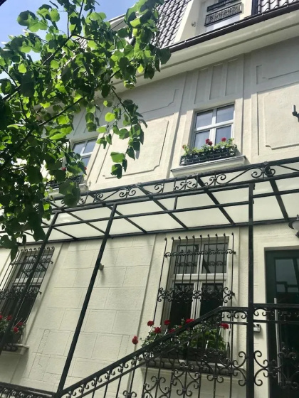 M House Belgrade 4 — отель в Белграде, Сербия