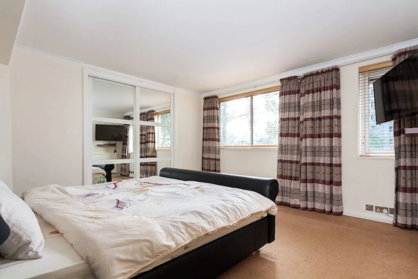 Luxury Villa 6 Bedrooms Next to Marble Arch — комфортный отель в Лондоне