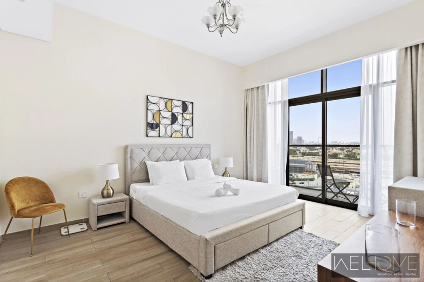 WelHome - Incredible Cityscape View From This Gorgeous Condo — отель с удобствами в Дубае
