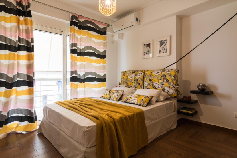 Athenian Stylish 2 Bdrm Apartment — отель с удобствами в Афины