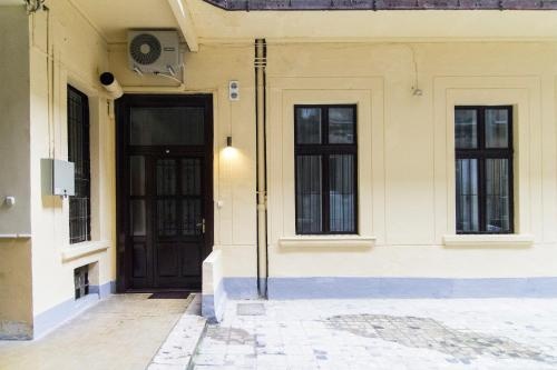 Authentic Klauzal Apartment — отель в Будапеште, Венгрия