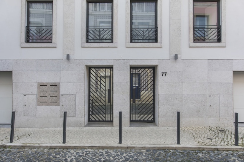 Modern Apartment - Castelo São Jorge — отель с удобствами в Лиссабоне