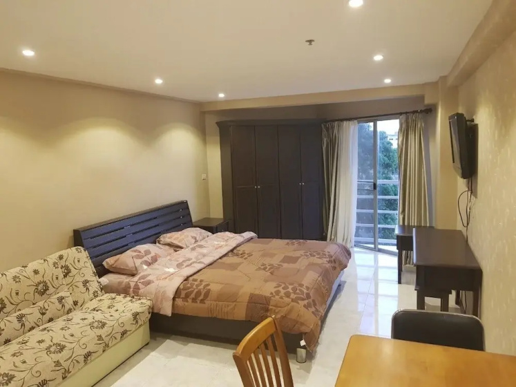 Jomtien Beach Condomijium S1 F5 R37 — отзывы гостей и цены