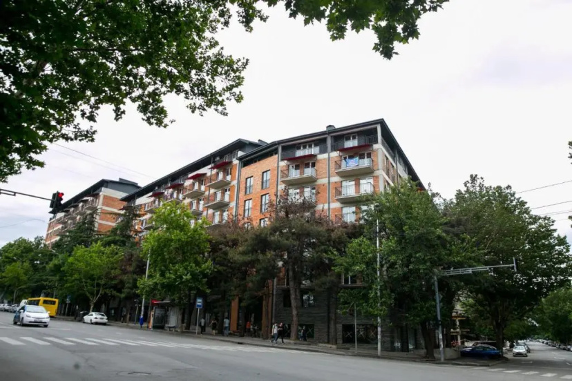 Flat near metro — отель с удобным расположением в Тбилиси