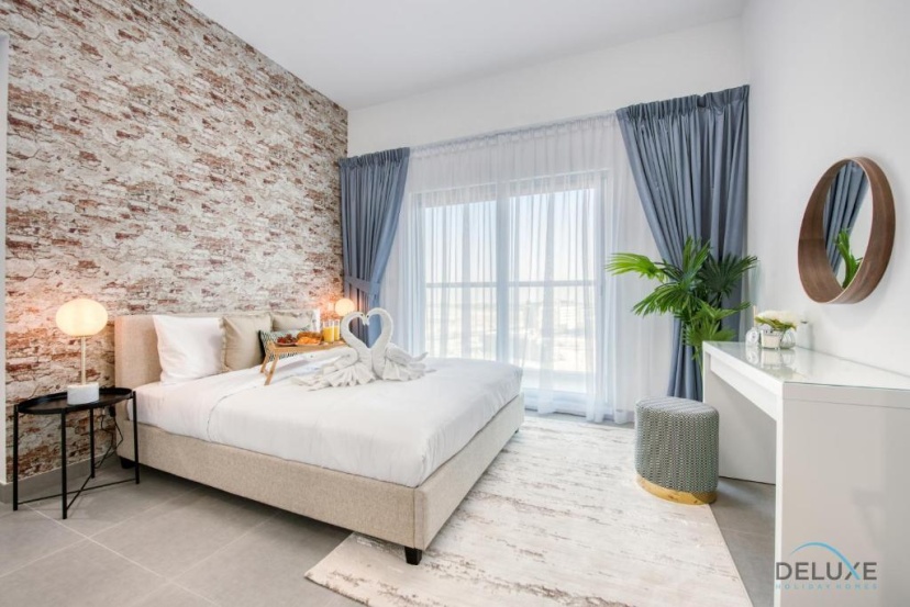Stylish 2BR in Bella Rose Al Barsha South by Deluxe Holiday Homes — отель с удобствами в Дубае
