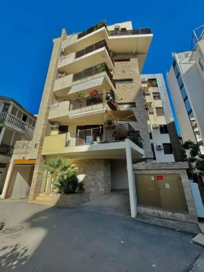 Family Two Bedroom Apartment Vasko — забронировать отель в Будва