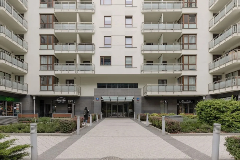 Apartament Giełdowa & Parking by Renters — отель с удобствами в Варшаве