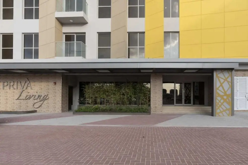 Beautiful 1BR Apartment in Arjan Privà Living 201 — забронировать отель в Дубае