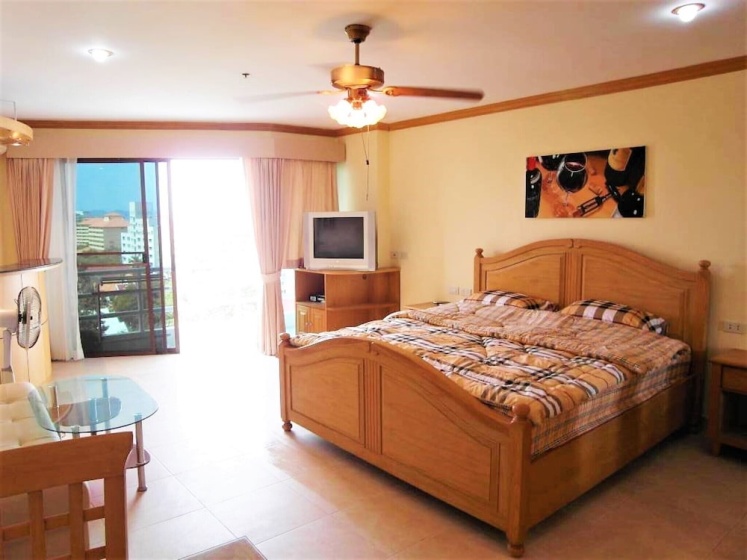 Sea View Studio at View Talay — отель с удобным расположением в Паттайе