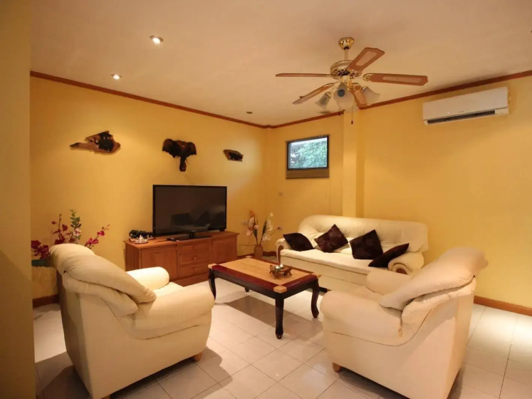 New Nordic Villas and Apartments by Pattaya Sunny Rentals 3 — отель в Паттайе, Таиланд