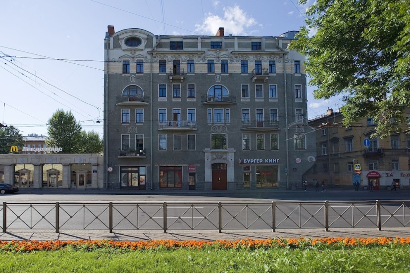 Апартаменты Emperoom Zagorodniy — отель с удобным расположением в Санкт-Петербурге