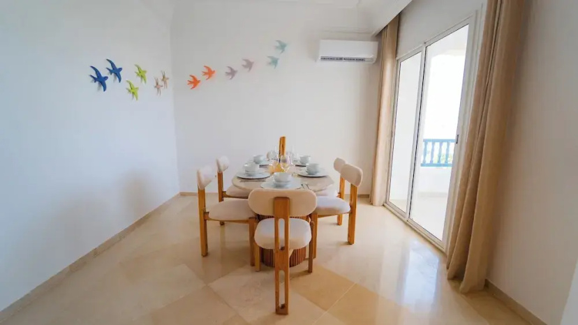 L Appartement de la Marina Vue mer et Port — комфортный отель в Хаммамете