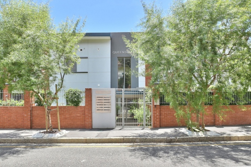Queensbury 2 — забронировать отель в Кейптауне