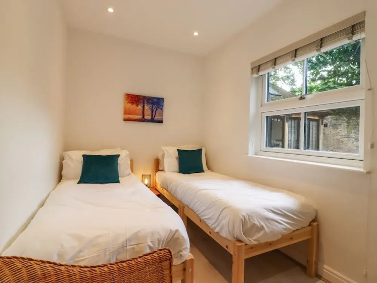 Dreamwood Lodge — комфортный отель в Лондоне