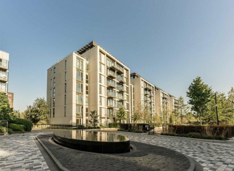 London Oasis Retreat With 2 Bedrooms - Fulham — отель с удобным расположением в Лондоне