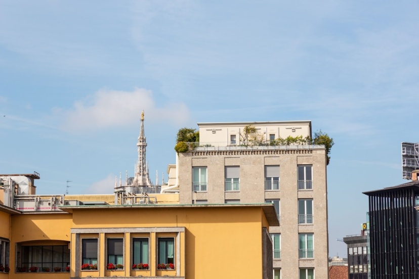 Roomy Apartment Duomo & San Babila — забронировать отель в Милане