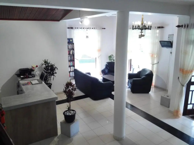 The Oasis Villa — забронировать отель в Хиккадува