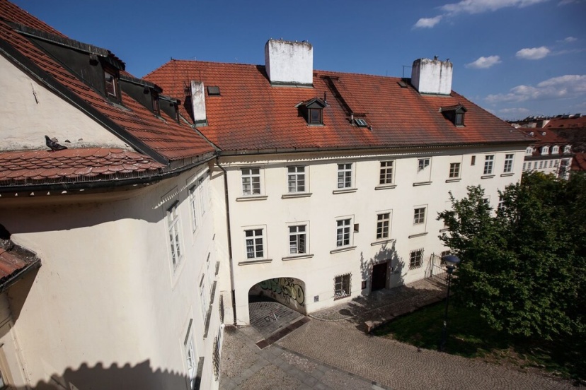 Apartment under Prague Eiffel Tower — отель с удобствами в Праге